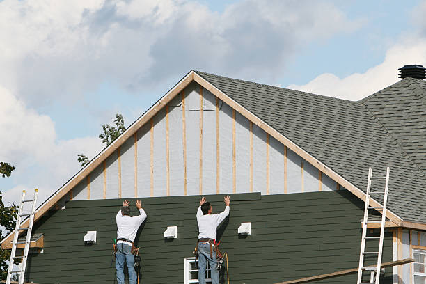 Professional Emergency Siding Repair technician working in East Rochester, OH